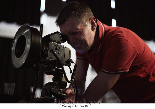 Dutch photographer Erwin Olaf films during a photo shoot.   Erwin Olaf/Gallery Kong