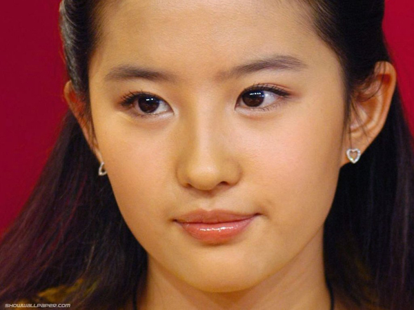 유역비(Liu Yifei/중국배우)
‘전지현 닮은 꼴’ 유역비, 여명-락기아 이혼의 결정적 원인?