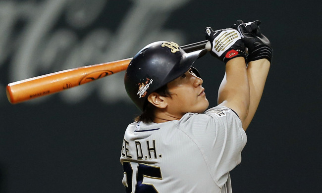 이대호(야구선수/오릭스 버팔로스/내야수)
Orix’s Lee Dae-ho batted .286 with 24 homers and 91 RBIs this season.   Yonhap News