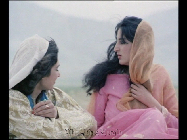 A scene from director Afghan Latif Ahmadi’s 1986 film “Love Epic,” one of the six films featured at BIFF’s Afghanistan National Film Archive program this year.   BIFF