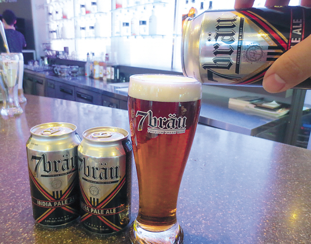 7brau launched its India pale ale canned last Thursday. Possessing a well-balanced trio of bitter, fruity and creamy notes, the complex brew makes for a good standalone libation. (7brau)