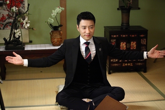 김명민(배우)
‘드라마의 제왕’ 김명민, 카리스마 발산 촬영 스틸 컷 공개 ‘기대’