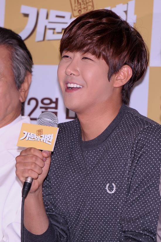 황광희(가수/제국의아이들)
’가문의 귀환’ 황광희 "시사회 때 후배들 올 생각하니 뿌듯하다"