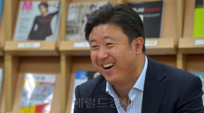 마이클 리<br />김명섭 기자 msiron@heraldcorp.com
마이클 리
김명섭 기자 msiron@heraldcorp.com
마이클 리
김명섭 기자 msiron@heraldcorp.com
