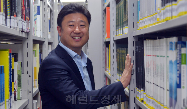 마이클 리<br />김명섭 기자 msiron@heraldcorp.com
마이클 리
김명섭 기자 msiron@heraldcorp.com
마이클 리
김명섭 기자 msiron@heraldcorp.com