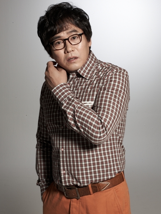 이병준(배우)
명품 조연 이병준 빼빼로 광고모델 됐다