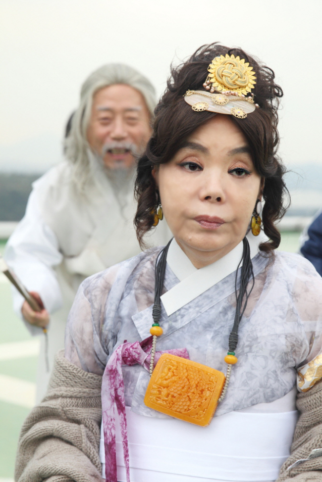 김수미(배우)
김수미, ‘울랄라부부’ 카메오 군단 합류