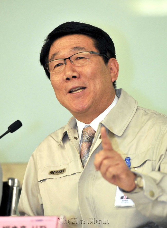 백효흠(기업인/베이징현대차사장)
Beijing Hyundai Motor Co. president Baek Hyo-heum