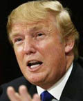 도널드 트럼프(Donald Trump/기업인)
미국 대선을 14일 앞두고 부동산 재벌 도널드 트럼프의 ‘입’에 이목이 쏠리고 있다. 미 공화당의 밋 롬니 후보를 지지하는 그가 오는 24일(현지시간) 버락 오바마 대통령에 관한 폭탄 선언을 예고했기 때문이다. 그는 22일 폭스뉴스와의 인터뷰에서 오바마 대통령과 관련된 ‘아주 큰 뉴스’를 갖고 있다면서 이같이 밝혔다.