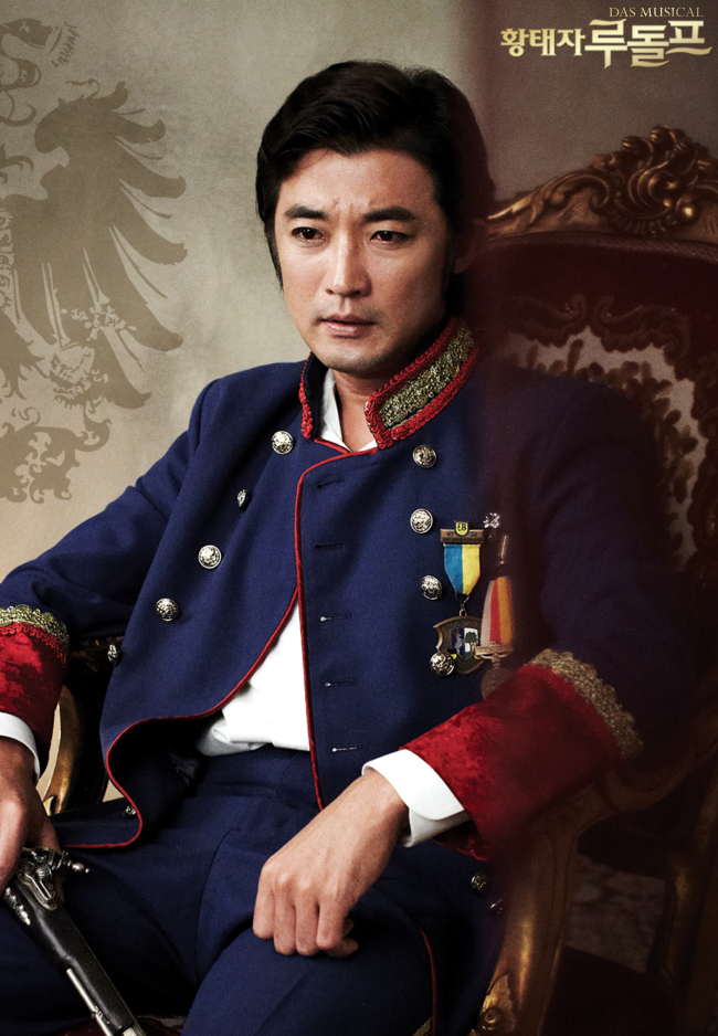 안재욱(배우)
‘황태자 루돌프’ 안재욱 “놓치기 힘든 작품..또 다른 도전의 기회”