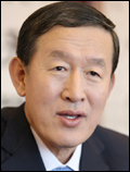 허창수(기업인/GS회장)
허창수 GS 회장 현장경영 광폭행보. 1조원 성장성 중공업 자회사 DKT 전격 방문