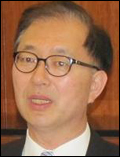 김문겸(교수)
중소기업옴부즈만(김문겸)은 올해 중소기업 규제애로 호소가 많은 5개 분야 규제 126건을 집중 개선해 8100억원의 부담을 경감시켰다고 25일 밝혔다. ...매절차 규제 22건, 기업현장에 맞지 않는 불편규제 31건 등이다.
