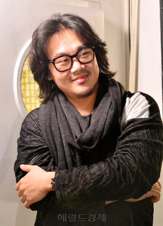 배우 김인권 인터뷰.<br />이상섭 기자. babtong@heraldcorp.com 2012.10.15
배우 김인권 인터뷰.
이상섭 기자. babtong@heraldcorp.com 2012.10.15