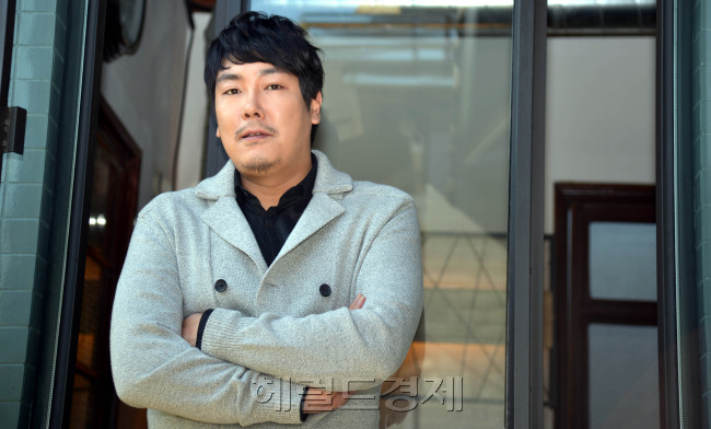 조진웅<br />김명섭 기자 msiron@heraldcorp.com
조진웅
김명섭 기자 msiron@heraldcorp.com