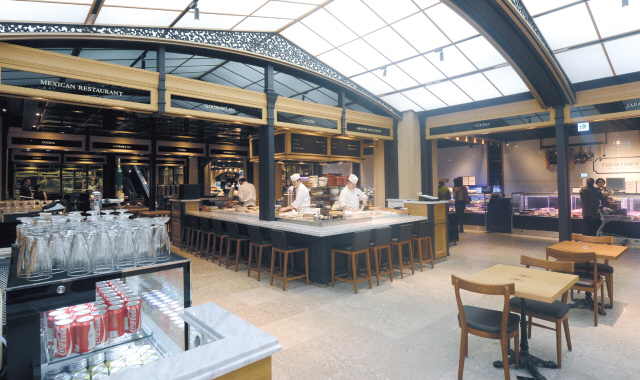 Galleria Department Store’s Gourmet 494 puts the food in the spotlight with a carefully curated collection of 23 foodie-frequented eateries and bakeries. (Ahn Hoon/The Korea Herald)