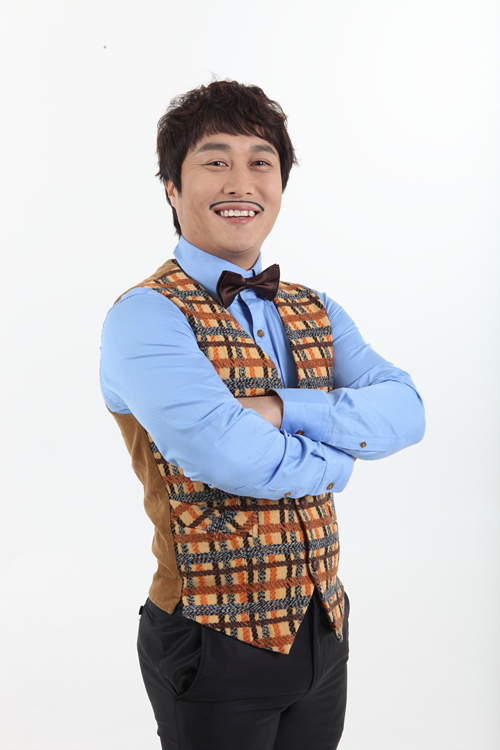 김병만(개그맨)
개그맨 김병만(SM C&C 소속, 048550)이 국립오페라단 창단 50주년 기념 오페레타 ‘박쥐’에 캐스팅돼, 처음으로 오페라에 도전한다. 세계적인 음악가 요한 슈트라우스 2...만의 높은 인기와 영향력을 실감케 한다. 오페레타 ‘박쥐’의 연출가 스티븐 로리스는 “김병만이 KBS 개그콘서트 ‘달인’, SBS ‘김연아의 키스앤크라이’ 등을 통해 보여준 재치...