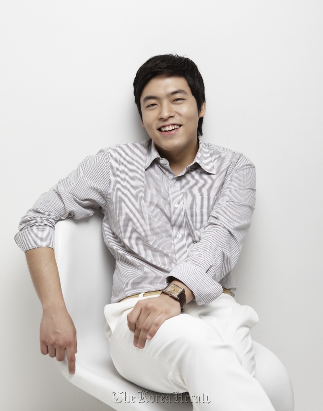 김선욱(피아니스트)
Kim Sun-wook .    LG Art Center