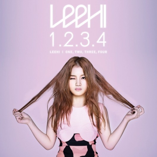 이하이(가수)
'K팝스타’ 출신 이하이가 데뷔 싱글 ‘1, 2, 3, 4’를 발표하며 화제를 모은 가운데, 이하이의 미모 변천사를 한 눈에 볼 수 있는 사진이 공개돼 화제다. 최근 온라인 커뮤니티 게시판에는 이하이의 과거 사진이 또 다시 뜨거운 관심을 받고 있다.