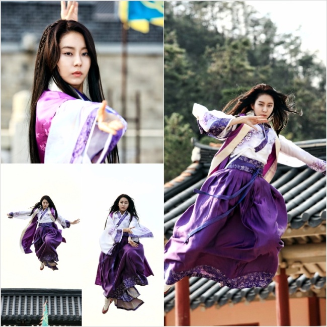 유이(가수/배우/애프터스쿨)
애프터스쿨 유이가 KBS2 새 수목드라마 ‘전우치’ 첫 촬영을 공개했다. 유이는 지난 10월 7일과 8일 양일간 전라남도 나주시 공산면에 위치한 나주영상테마파크에서 ‘전우치’ 첫 촬영에 돌입했다. 이날 유이는 이날 미혼술에 걸려 자신의 할아버지가 세운 율도국과 사랑하는 남자 전우치를 공격하는 장면을 촬영했다.