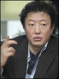 김난도(교수)
“진취적 작품” 소감 ‘청춘 멘토’로 명성을 떨치고 있는 김난도 서울대 소비자학과 교수가 전기자전거 전도사로 나섰다. ‘청춘 멘토’라는 직책 대신 ‘...일 마이스터에 따르면, 이날 서울 강남구 W빌딩에서 열린 ‘만도 풋루스 출시행사’ 에 김난도 서울대 교수가 참석해 소감 발표에 나선다. 김 교수는 베스트셀러 ‘아프니까 청춘이다’...