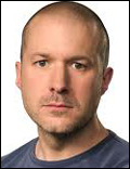 조나단 아이브(Jonathan Ive/기업인/산업디자이너/애플부사장)
전격 단행된 애플의 경영진 개편과 관련해 디자인 책임자 조너선 아이브(45) 수석부사장이 주목받고 있다. 포스톨 부사장이 사퇴하면서 아이브 부사장이 애플...라는 직책을 갖게 됐기 때문”이라고 분석했다. 사실 지난 2월 영국의 선데이 타임스는 아이브 부사장이 애플과 연봉협상 과정에서 아들이 영국에서 학교를 다니게 하고 싶다는 이유로 ...