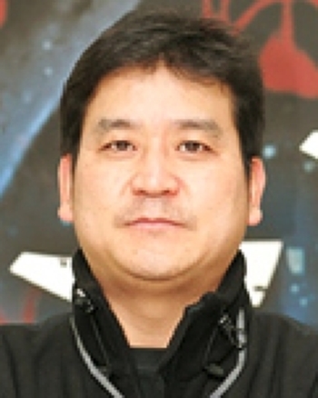 양윤호(영화감독)
드라마 ‘아이리스’의 양윤호 감독이 열정과 지식에 관한 강연으로 서울대 학생들과 만남을 가지게 된다. 양윤호 감독은 오는 11월 21일 오후 서울대 관악캠퍼스에서 ‘리더, 열정과 문화를 만나다’는 주제로 특강을 펼칠 예정이다.