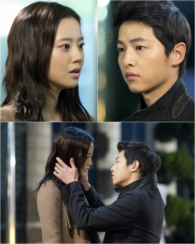 문채원(배우),송중기(배우)
송중기와 문채원이 애틋한 첫키스를 나눈다. 오늘(31일) 방송하는 KBS2 수목 드라마 ‘세상 어디에도 없는 착한남자(이하 착한남자)’에서는 마루(송중기 분)와 은기(문채원 분... 키스를 하려는 마루의 모습은 그를 놓치지 않으려는 간절한 마음이 여실히 드러난다.