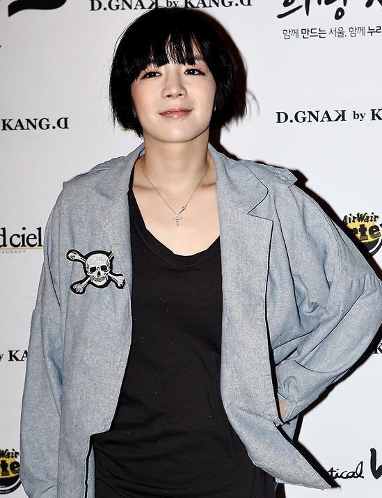 에이미(이윤지/방송인)
‘프로포폴 투약 혐의’ 에이미, 징역 8월 집행유예 2년 선고