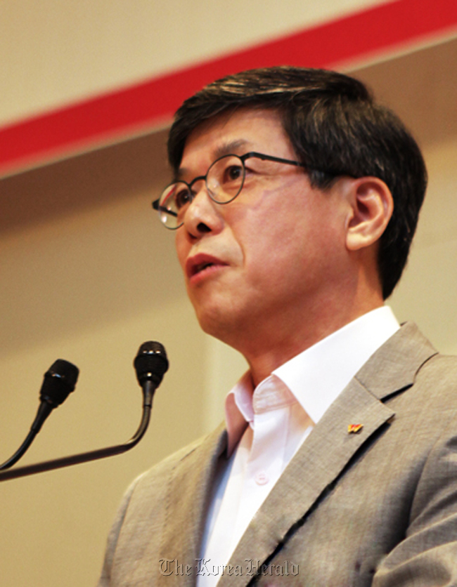 SKT chief executive
Ha Sung-min