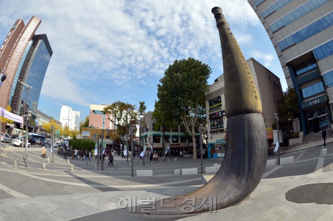 인사동<br />김명섭 기자 msiron@heraldcorp.com
인사동
김명섭 기자 msiron@heraldcorp.com