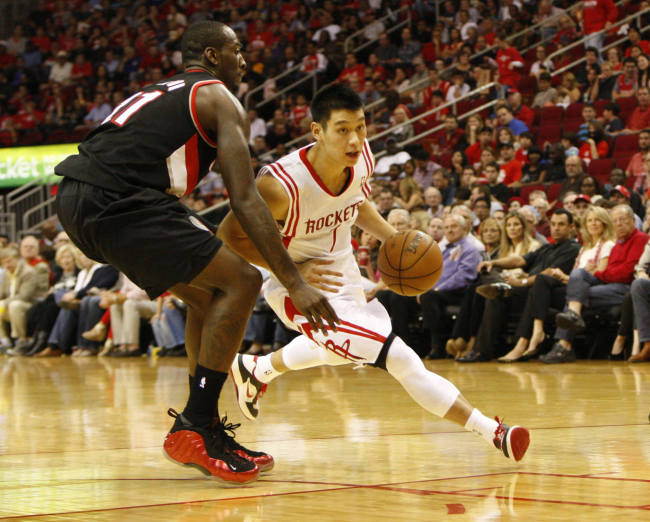 <YONHAP PHOTO-0582> (121104) -- HOUSTON, Nov. 4, 2012 (Xinhua) -- Jeremy Lin (R) of Houston Rockets drives the ball during the NBA game against Portland Trail Blazers in Houston, the United States, Nov. 3, 2012. (Xinhua/Song Qiong) (jyc)/2012-11-04 12:34:48/ <저작권자 ⓒ 1980-2012 ㈜연합뉴스. 무단 전재 재배포 금지.>
Houston Rockets guard Jeremy Lin drives to the basket on Saturday.   Xinhua-Yonhap News
Houston Rockets guard Jeremy Lin drives to the basket on Saturday.   Xinhua-Yonhap News
Houston Rockets guard Jeremy Lin drives to the basket on Saturday.   Xinhua-Yonhap News