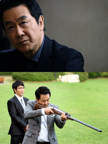 한진희(배우)
배우 한진희가 냉철한 악인으로 변신, 극의 긴장감을 높일 예정이다. 한진희는 MBC 새 수목 드라마 ‘보고싶다’(극본 문희정, 연출 이재동)에서 주인공 ‘한정우(박유천 분)’의 아버지이자 지독한 이기주의에 빠진 잔인한 독설가 ‘한태준’으로 분한다. 특히 그가 안방극장에 선보일 서늘한 카리스마에 관심이 집중되고 있다.