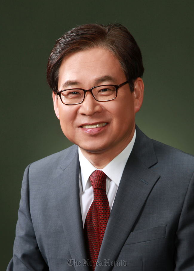 문휘창(교수)
Management 기고자 문휘창 교수 사진
Moon Hwy-chang