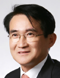 임일수(금융인/한화투자증권 대표)
한화생명(전 대한생명)과 한화손해보험, 한화자산운용 등 든든한 금융네트워크가 성장의 뒷받침이 될 수 있다는 것이 첫 번째며, 두 번째는 푸르덴셜투자증권과의 합병 이후 발휘할 시너지 효과다.
지난 9월 한화증권과 한화투자증권(구 푸르덴셜투자증권)이 통합한 한화투자증권(대표이사 임일수·사진)이 중대형사로 공식 출범하면서 이 두 가지가 본격화될 수 있는 기반이 마련됐다.