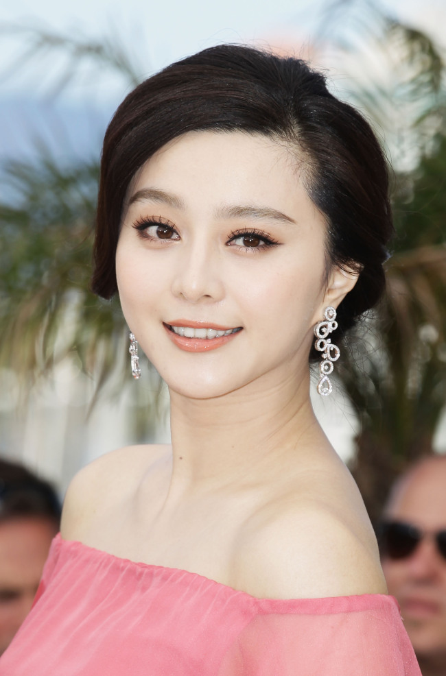 판빙빙(범빙빙/Fan BingBing/배우)
중화문화보/판빙빙, 여배우 기업가 스캔들 창장상학원 EMBA 입학