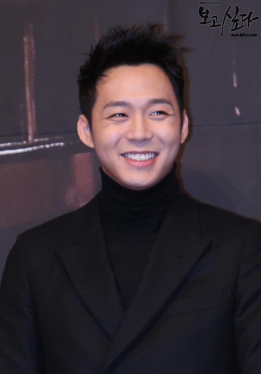 박유천(배우/가수/JYJ)
JYJ 박유천이 MBC 새 수목드라마 ‘보고싶다’를 통해 약 6개월 만에 다시 안방극장으로 컴백한다. 박유천은 11월 7일 첫 방송하는 ‘보고싶다’에서 유쾌한 성격에 뻔뻔함까지...드라마 ‘성균관 스캔들’로 데뷔해 ‘미스 리플리’, ‘옥탑방 왕세자’ 등에 출연, 높은 시청률과 안정된 연기력, 대중성을 인정받아 아이돌 배우의 한계를 넘어섰다는 평을 들어왔다.