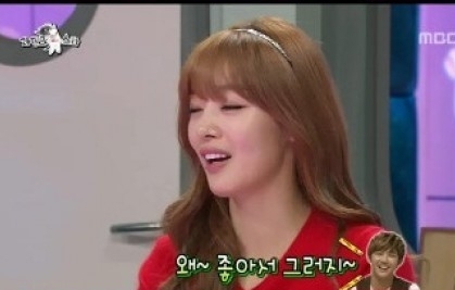 한선화(가수/시크릿)
한선화가 MBC ‘우리 결혼했어요’의 가상 남편 황광희에게 고백을 받았다고 폭로했다. 한선화는 지난 7일 오후 방송된 MBC ‘황금어장-라디오스타’에서 “광희 오빠가 저를 정말 좋아하는 것 같다”며 “카메라 없는데서 고백을 받았다”고 전했다.