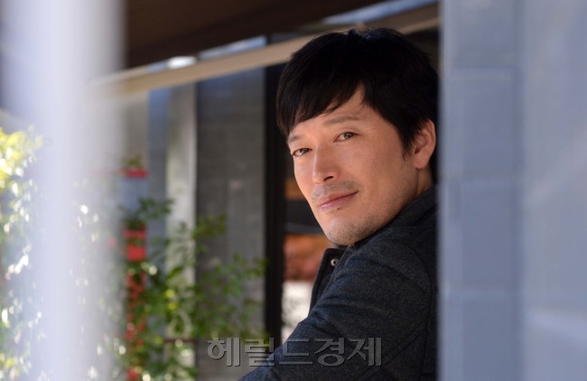 정재영 인터뷰.<br />이상섭 기자. babtong@heraldcorp.com 2012.11.02
정재영 인터뷰.
이상섭 기자. babtong@heraldcorp.com 2012.11.02