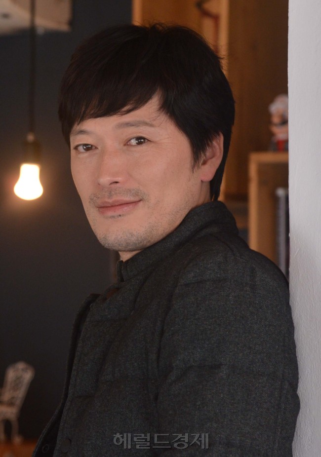 정재영 인터뷰.<br />이상섭 기자. babtong@heraldcorp.com 2012.11.02
정재영 인터뷰.
이상섭 기자. babtong@heraldcorp.com 2012.11.02