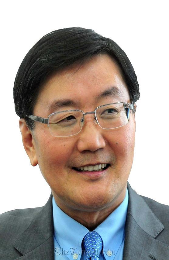 전광우(금융인/국민연금공단 이사장)
National Pension Service chairman and CEO Jun Kwang-woo will give a lecture on economy and finance at Harvard Business School in the United States Wednesday.
Jun Kwang-woo