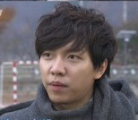 이승기(가수/배우)
12일 이승기의 소속사 관계자는 “이승기가 박신혜와 함께 SBS ‘일요일이 좋다-런닝맨(이하 런닝맨)’ 녹화에 참여했다”고 밝혔다.
　특히 ‘런닝맨’은 그동안 이승기가 시청자들에게 큰 사랑을 받았던 KBS ‘해피선데이-1박2일’의 동시간대 경쟁 프로그램이기때문에 더욱 이목을 끌고 있다.