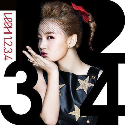 이하이(가수)
신인가수 이하이의 ‘1,2,3,4’가 2주 연속으로 주간 음원 차트 1위를 차지했다.
지난 달 29일 데뷔 싱글 ‘1,2,3,4’를 발표한 이하이는 멜론, 올레, 엠넷, 네이버, 다음, 몽키3 등 각종 음원 사이트의 주간 차트에서 2주 연속 1위 자리를 수성했다.