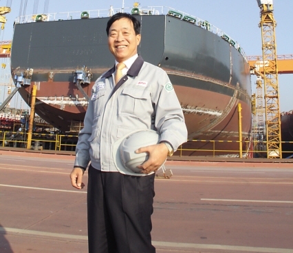 곽한정(기업인/SPP조선대표이사 사장)
SACHEON, South Gyeongsang Province ― Contrary to concerns that idle shipyards in the nation’s southern coast are increasing due to lack of overseas orders since late 2008, the shipyard of SPP Shipbuilding in Sacheon is bustling.