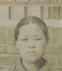 유관순(독립운동가)
유관순 열사의 실제 키가 밝혀진 가운데 붓기를 제거한 유관순의 실제 얼굴도 공개돼 화제를 모으고 있다.
　독립기념관은 조용진 전 서울교육대 교수가 오는 15일 독립기념관 밝은누리관에서 열리는 충청지역 독립운동사 학술대회에서 발표할 ‘유관순 열사 얼굴 3D 디지털 복원 및 활용 방안’의 내용과 3차원 복원 이미지를 지난 13일 공개했다.