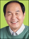 이수호(서울시교육감 후보)
서울시교육감 재선거 민주ㆍ진보 진영 단일후보로 선출된 이수호(63) 전 전국교직원노동조합 위원장은 “서울형 혁신학교를 내실있게 진화하고 확대하는 데 주력하겠다”며 “곽노현 전 교육감이 계획 대로 2014년까지 300개 정도로 확대할 수 있도록 노력할 것”이라고 말했다.