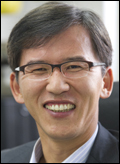 박금렬(공무원/보건복지부 나눔정책추진단장)
“기업은 복지정책에 있어 가장 기본적인 사회안전망입니다. 기업이 없다면, 그 부분을 국가가 책임져야 합니다.”
박금렬<사진>보건복지부 나눔정책추진단장은 각종 복지정책을 실현하는 데 있어 우리나라 기업의 역할과 중요성을 매우 높게 평가했다.