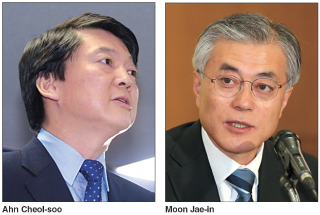 안철수(기업인/교수),문재인(국회의원/민주통합당)
Two opposition candidates clashed Friday over the responsibility for the suspended talks for single candidacy, casting a cloud over their proposed alliance for the Dec. 19 presidential election.