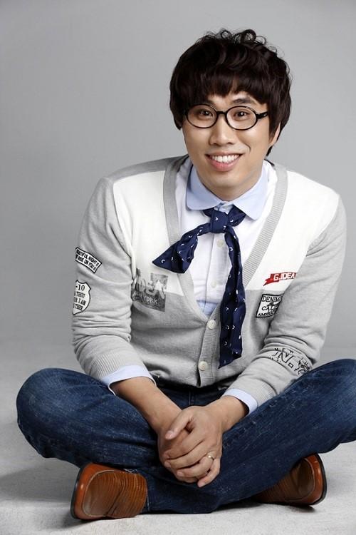 정태호(개그맨)
“2012년 유난히 좋은 일들이 많았던 것 같아요. 올해만 같았으면 좋겠어요”
개그맨 정태호가 11월 19일 오전 11시 서울 강남구 논현동 망고식스 도산사거리점에서 진행된 KBS2 파일럿 예능 프로그램 ‘인간의 조건’ 기자간담회에서 이 같이 말했다.
