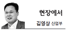 김영상(언론인)
그런데 오너가(家)인 삼성과 CJ는 그렇지 않은 것 같다. 19일 삼성 창업주인 고(故) 이병철 회장의 25주기 추모식이 삼성과 CJ 측의 갈등 속에 반쪽으로 치러졌다. 범삼성가 중 삼성과 한솔그룹은 참석했고, CJ와 신세계그룹은 불참했다. 이에 유산 상속 문제로 촉발된 삼성과 CJ 간의 감정 대립은 갈수록 심화되는 양상이다.