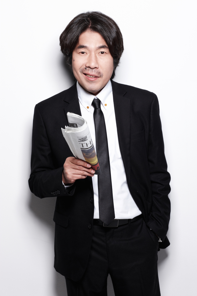 오달수(배우)
감초같은 코믹연기는 오달수만이 가진 독특한 브랜드다. 하지만 실은 “상황이 웃긴 거죠, 제가 웃기는 건 없어요”라고 말하는 오달수는 등장인물의 성격에 몰입하는 극에 충실한 배우다.